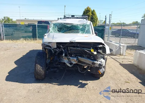 2006 Jeep Commander из США, поврежденный, VIN 1J8HG48N76C131206